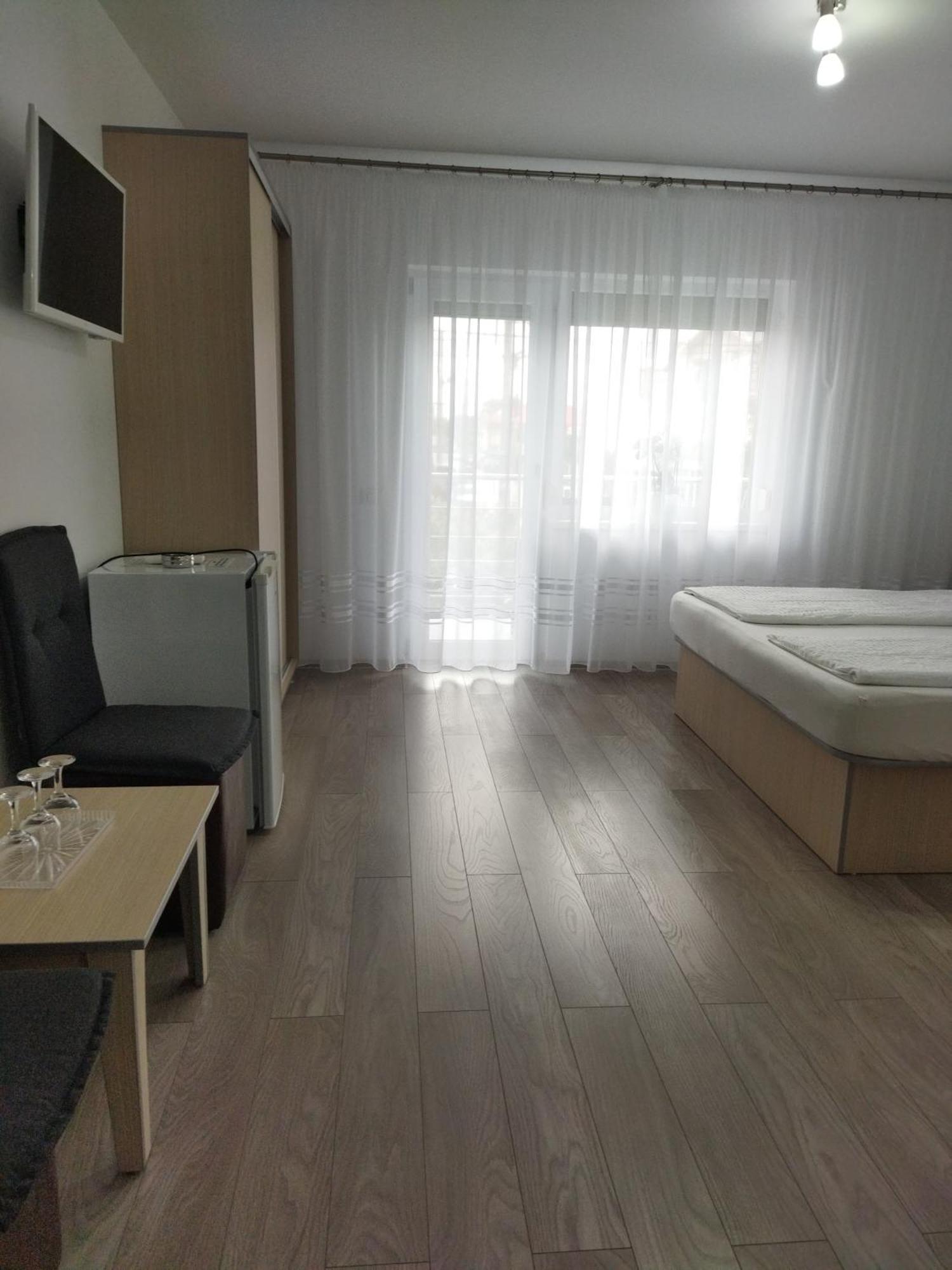 Vila Marius Două Mai Zewnętrze zdjęcie